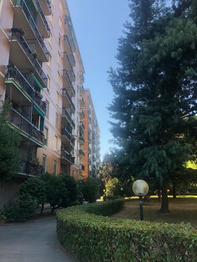 Appartamento Veronica, Per Lavoro E Relax Corsico Luaran gambar